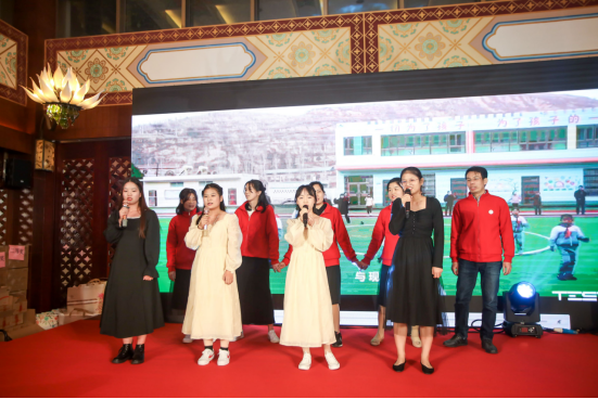 2025新澳门免费原料宝典