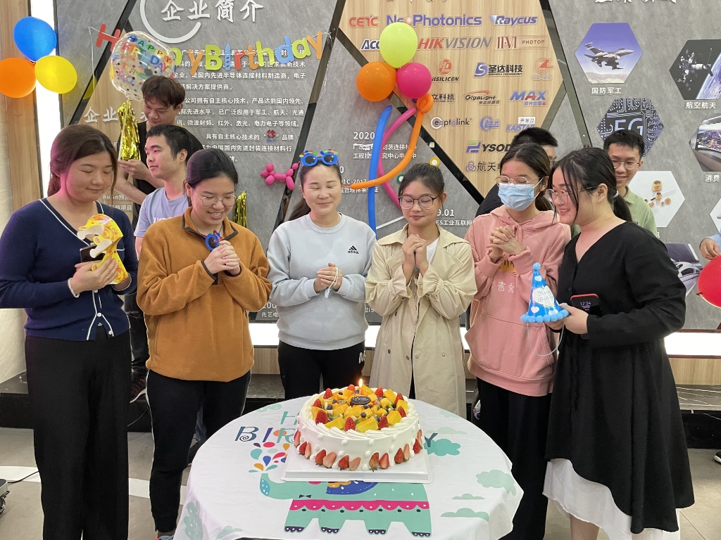 2025新澳门免费原料宝典