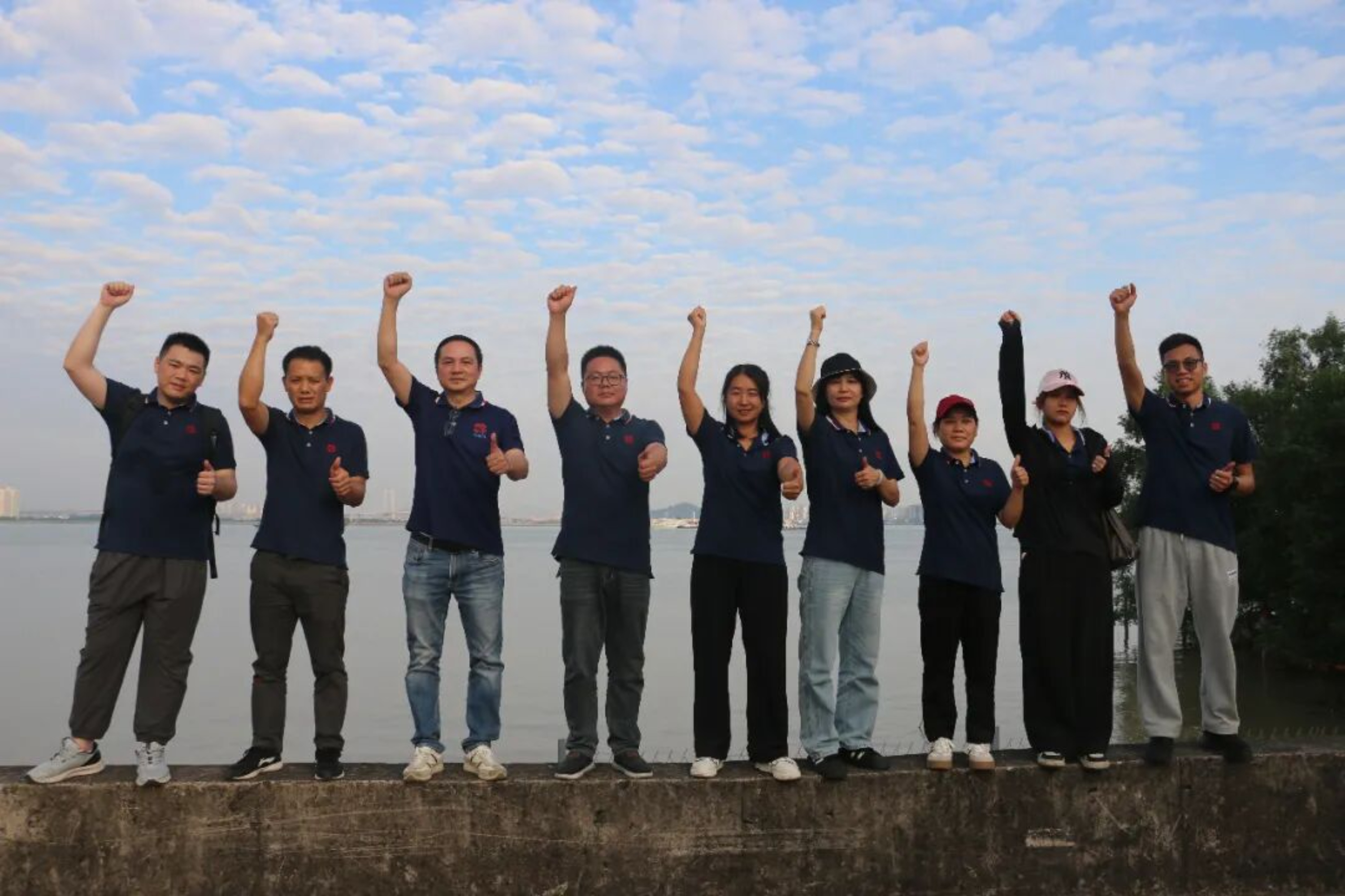 2025新澳门免费原料宝典