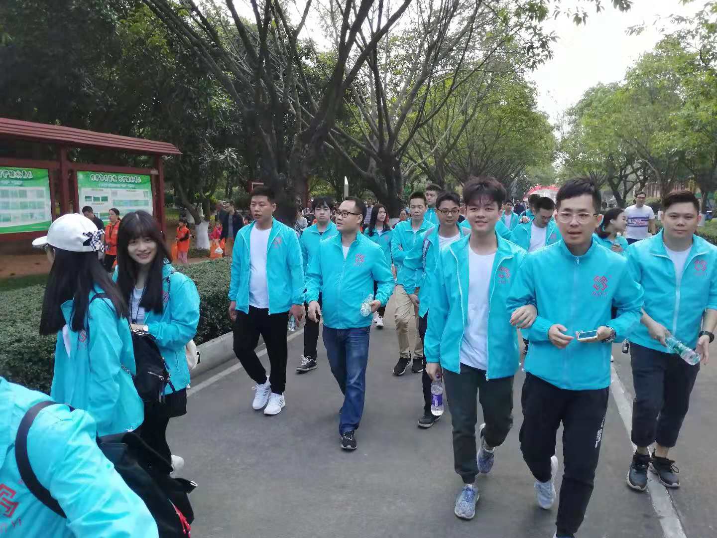 2025新澳门免费原料宝典