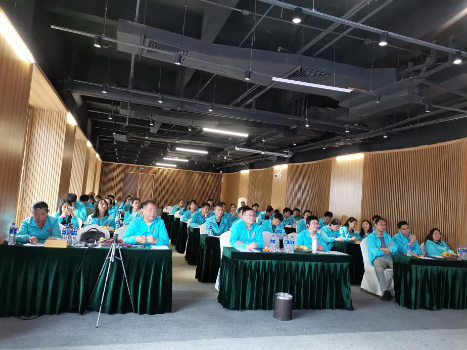 2025新澳门免费原料宝典